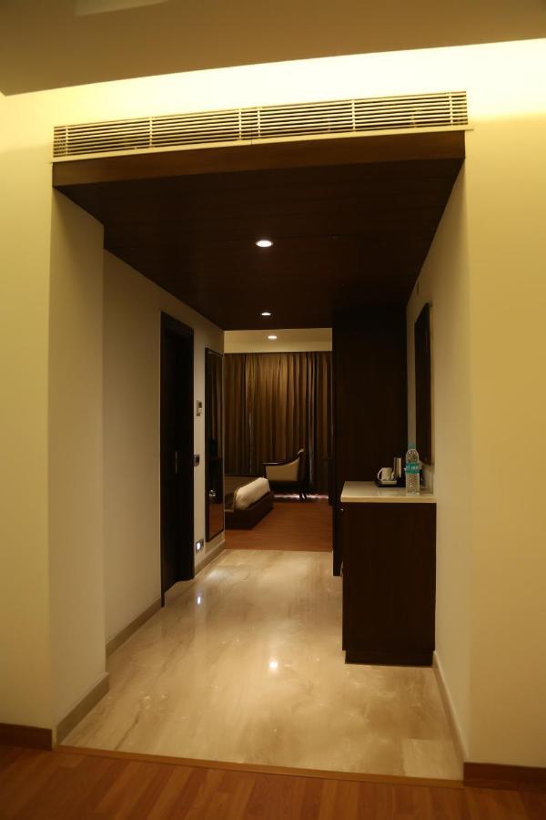 Hotel Imperia Suites Jalandhar Dış mekan fotoğraf