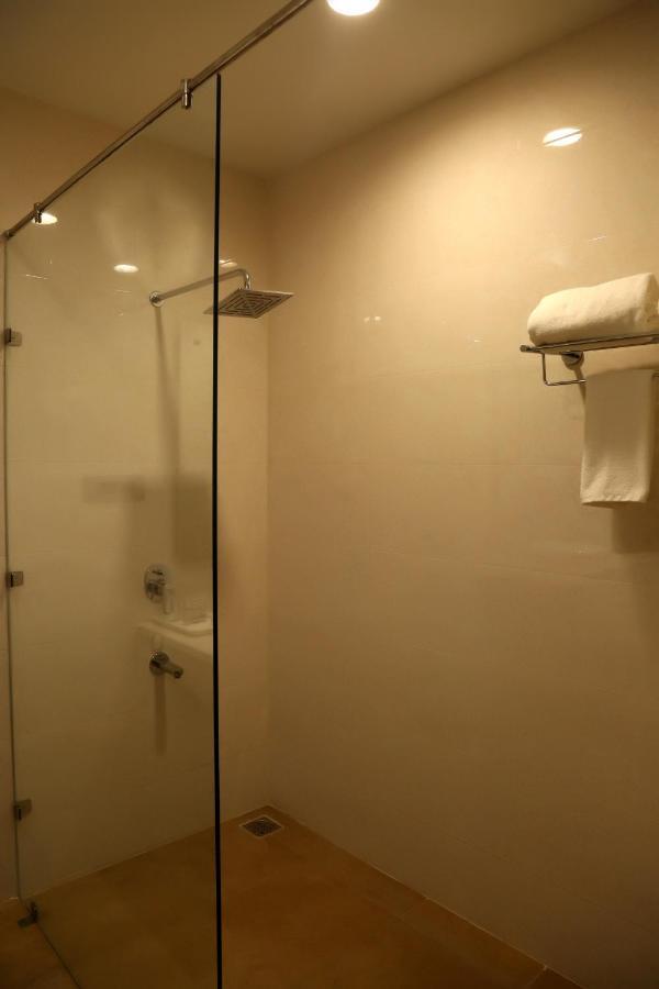 Hotel Imperia Suites Jalandhar Dış mekan fotoğraf
