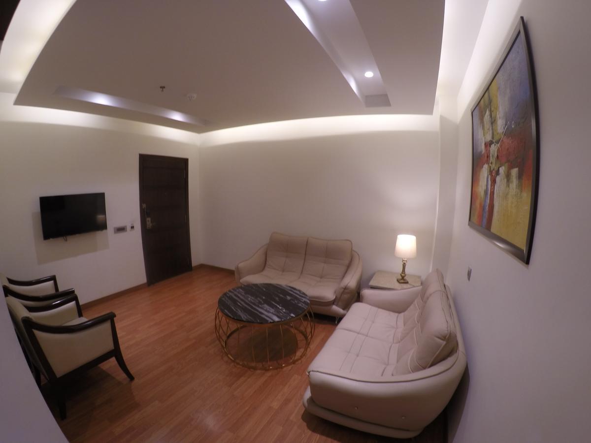 Hotel Imperia Suites Jalandhar Dış mekan fotoğraf